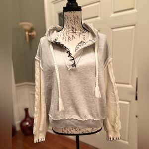 Women's Fleece Cable Whip Stitch Sweater Sweatshirt by Vintage Havana EUC Medium